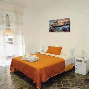 Lb&b Short Bed & Breakfast Bari