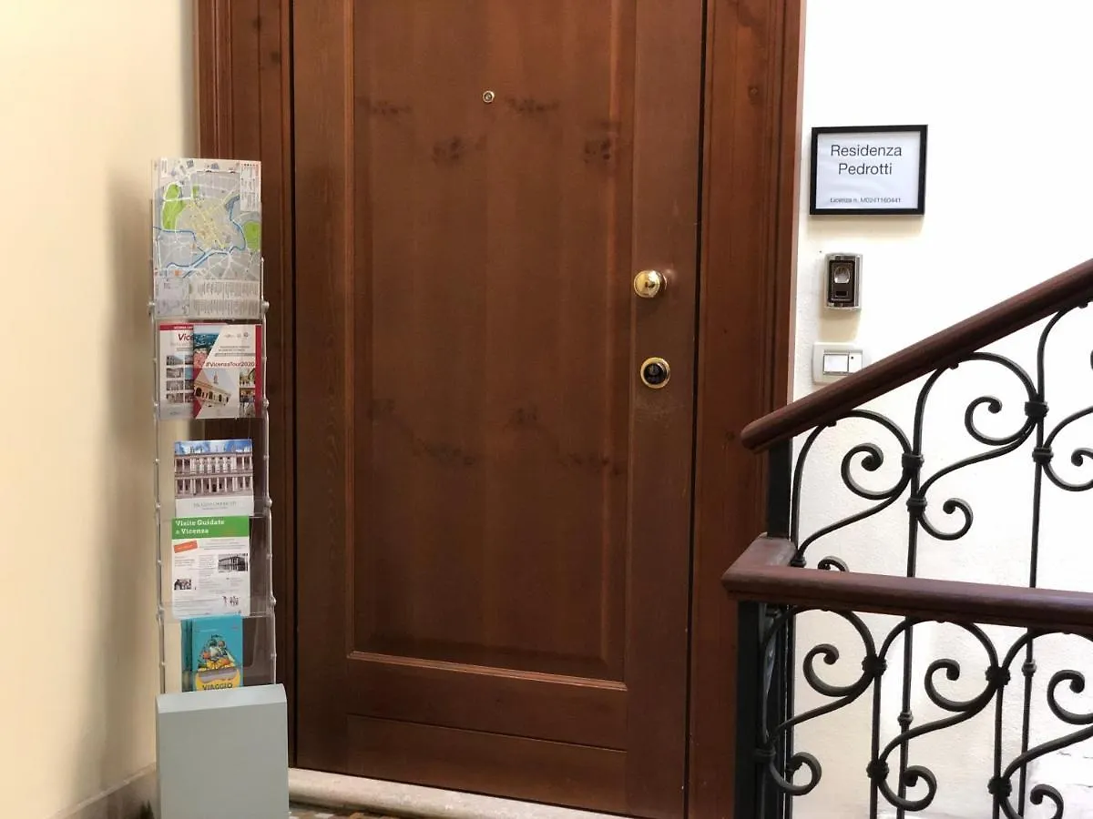 Hotel Residenza Privata Pedrotti Vicenza 0*,  Italia